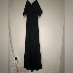 Vince Camuto Off-the-Shoulder Ruched Waist floor length dress. Black. Size 10.
